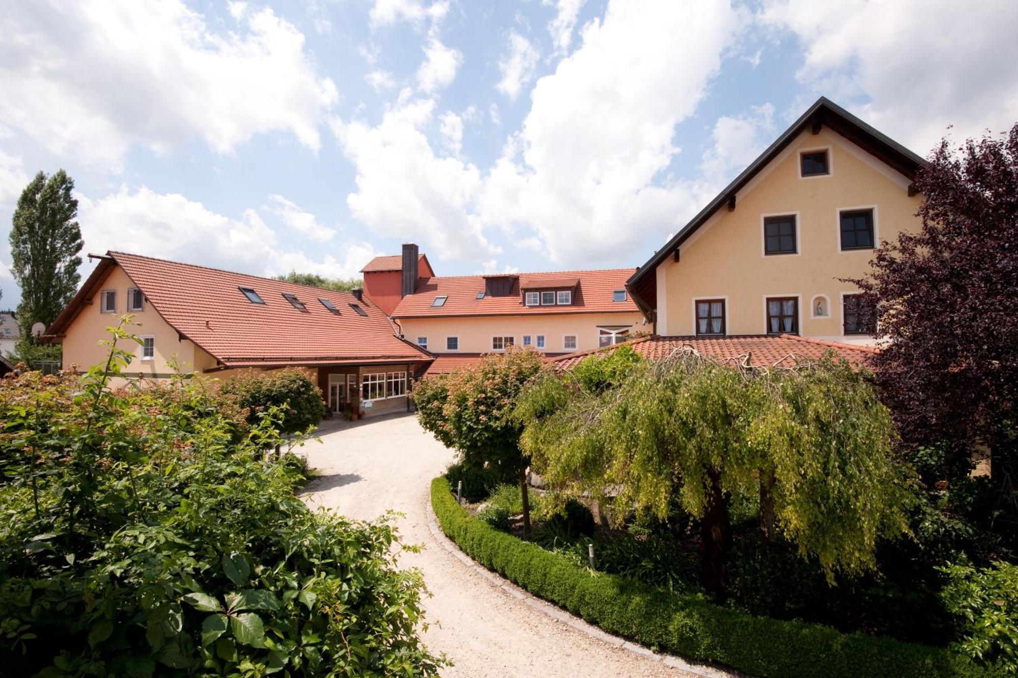 Stadler Hof Grossgundertshausen Exterior photo